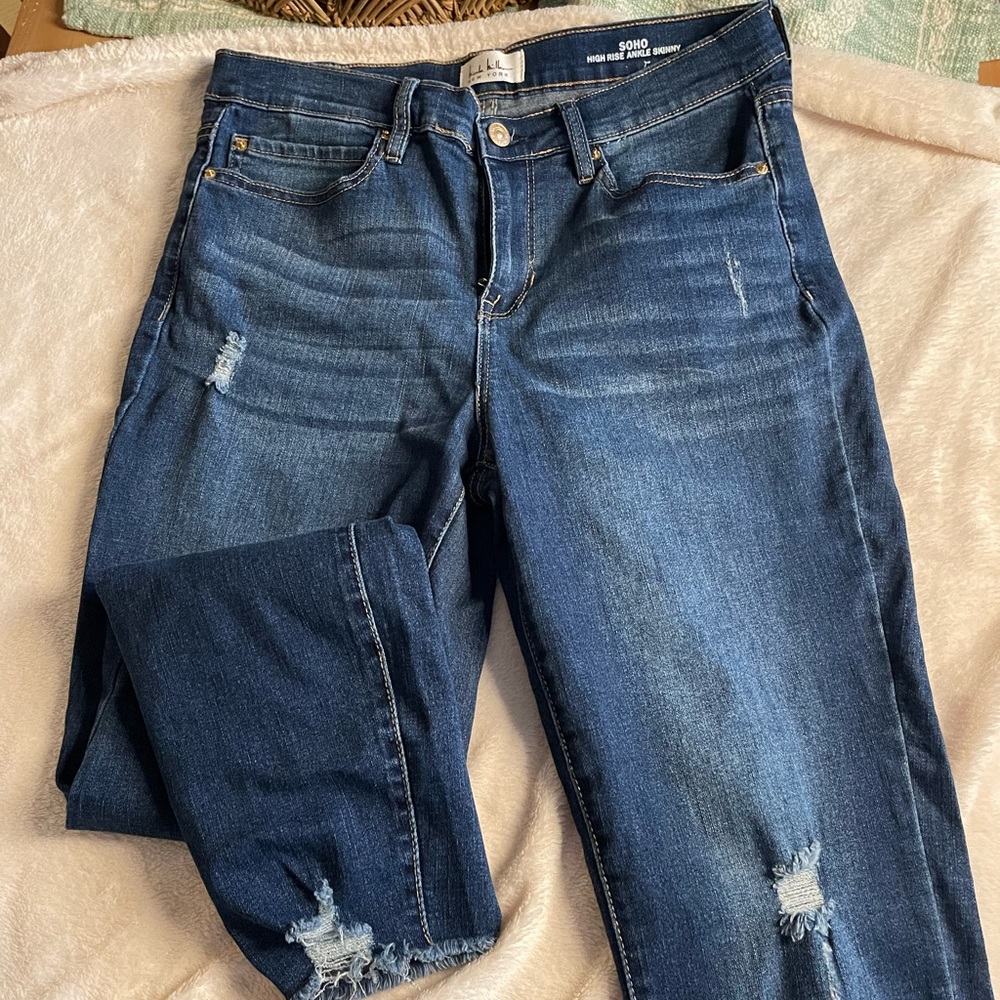 Ripped Skinny Jeans